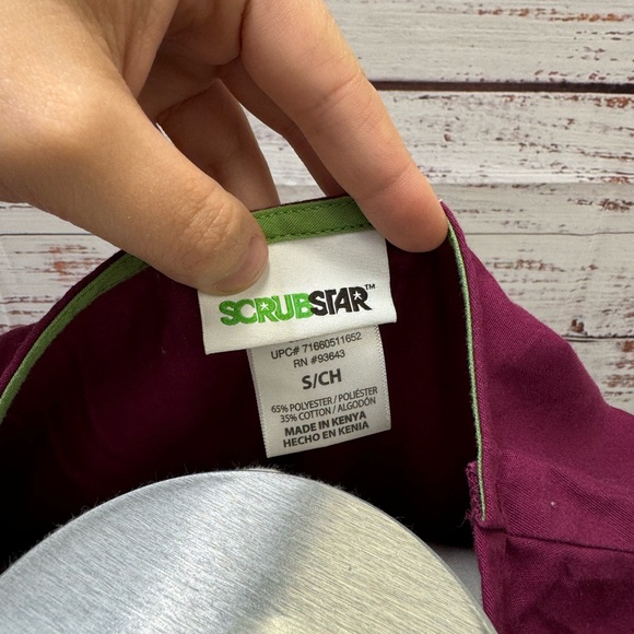 Scrubstar "Wine" Size Small Top - Picture 3 of 3